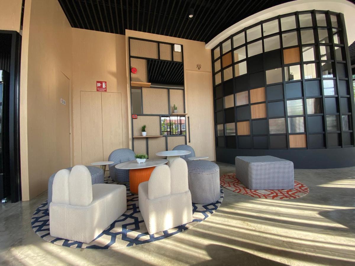 Otel Hotel Suite Sibu Exterior photo