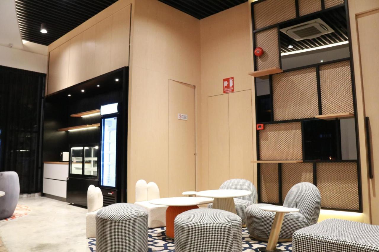 Otel Hotel Suite Sibu Exterior photo