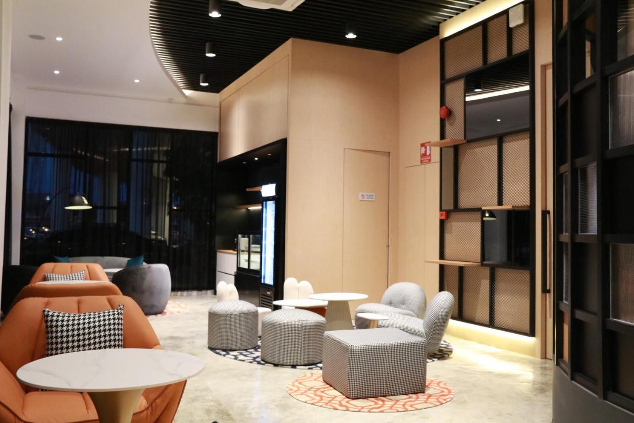 Otel Hotel Suite Sibu Exterior photo
